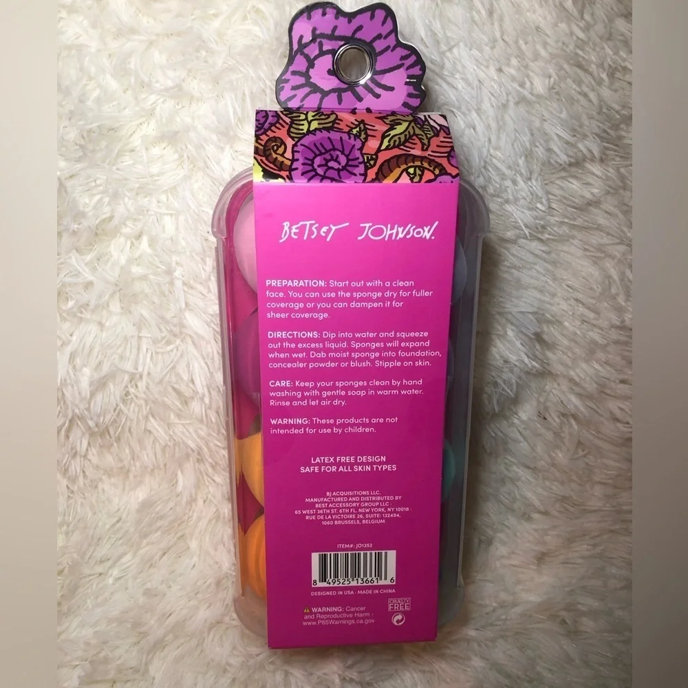 💋💄Betsey Johnson Beauty Sponges - 8 Pack 💄💋 NWT